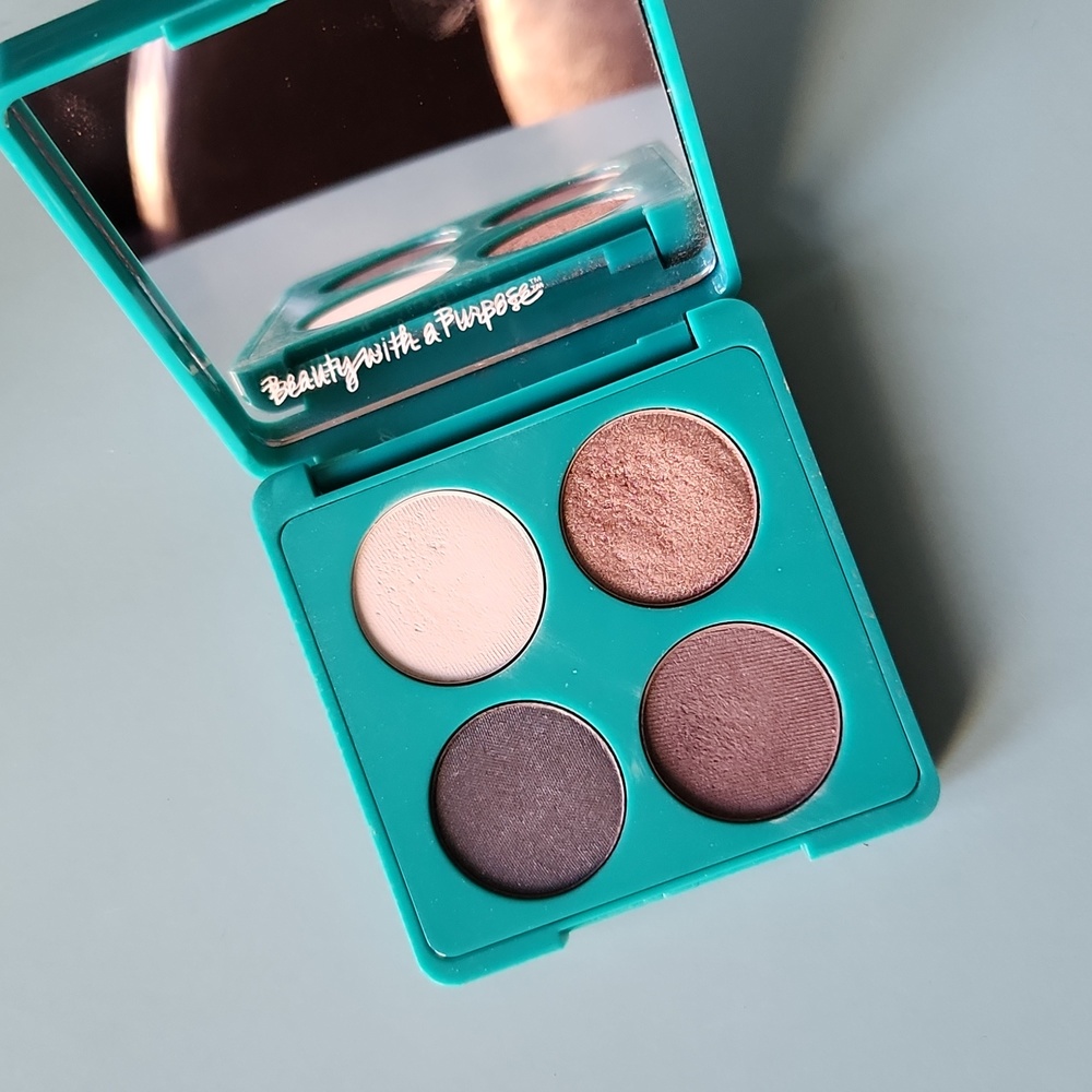 Thrive Causemetics, swatched minimally